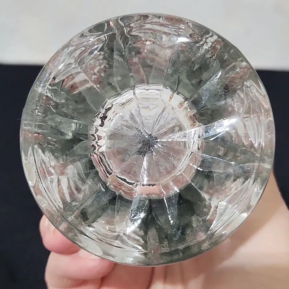 Beautiful Crystal Dorsett Rose Designed Floral Vase